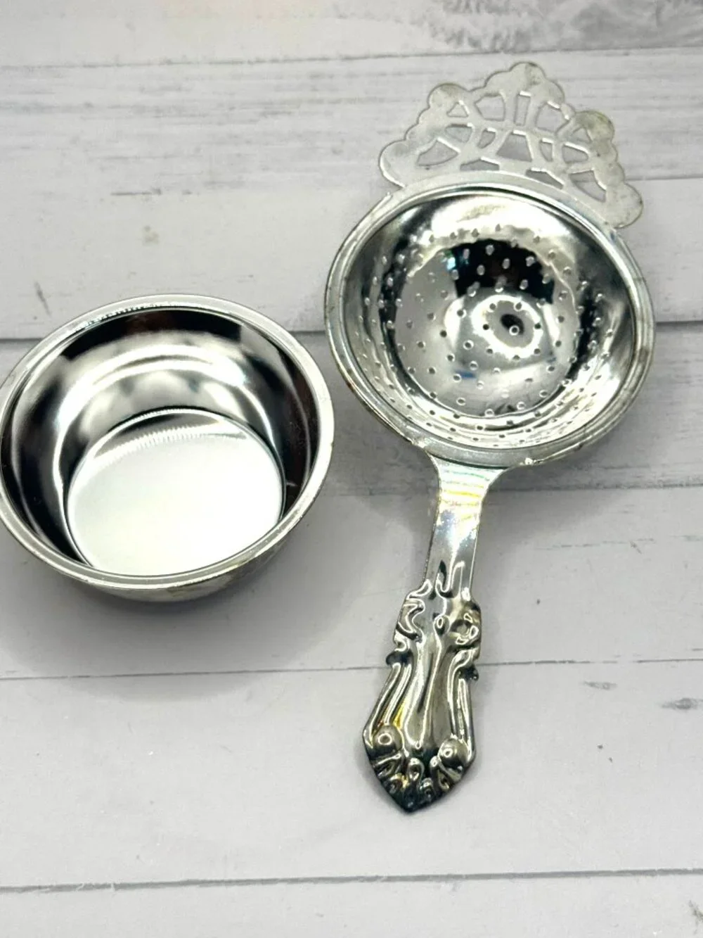 Genuine Silverplate Tea Strainer Set W/Ornate Handle & Base For Loose Leaf Tea